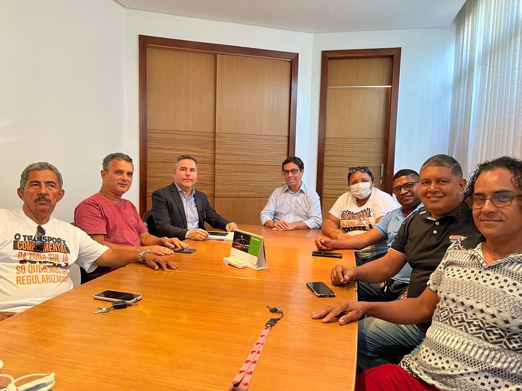 Superintendente da SMTT Aracaju dialoga com cooperativas de transporte alternativo - SMTT Aracaju